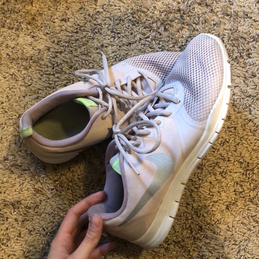 Nike Essential Flex Tr